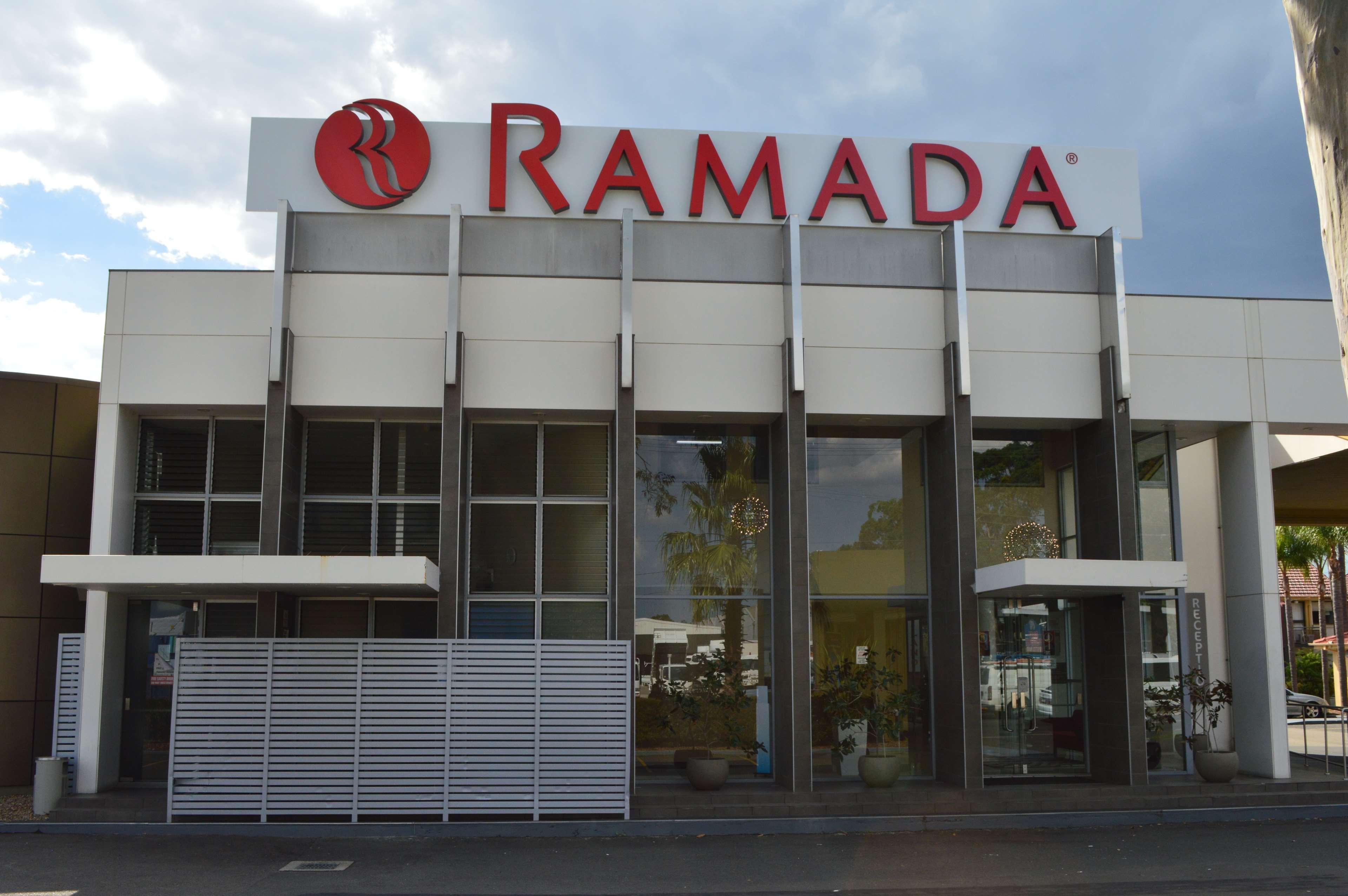 Ramada Hotel & Suites By Wyndham Cabramatta Exteriör bild